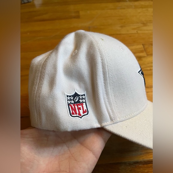 Dallas Cowboys Hat - Picture 2 of 4